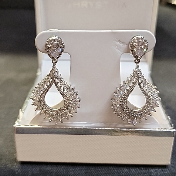 Silver Plated Teardrop Earrings - Picture 4 of 4